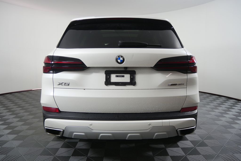 Thumbnail: 2024 BMW X5 - 4
