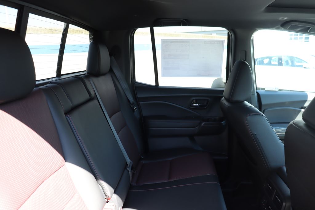 2025 Honda Ridgeline Black Edition 14