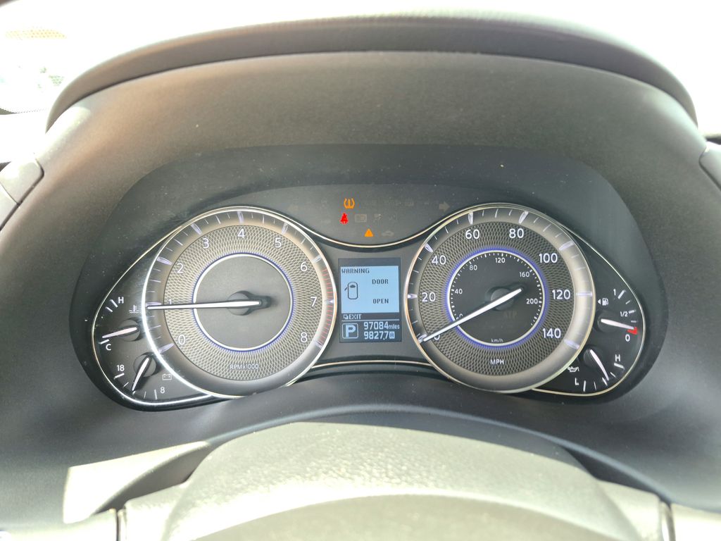 2016 INFINITI QX80 Base Silver at Texan Dodge Chrysler Jeep Ram