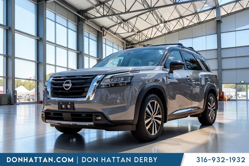  2024 Nissan Pathfinder Platinum 4WD   