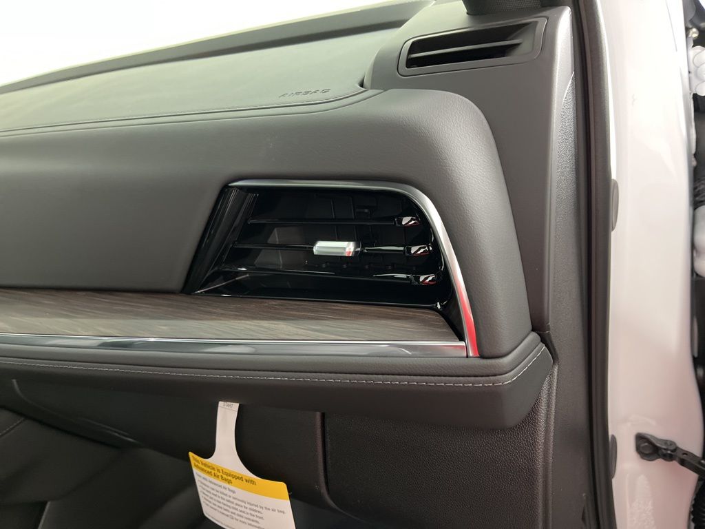 Thumbnail: 2026 Chevrolet Suburban - 11