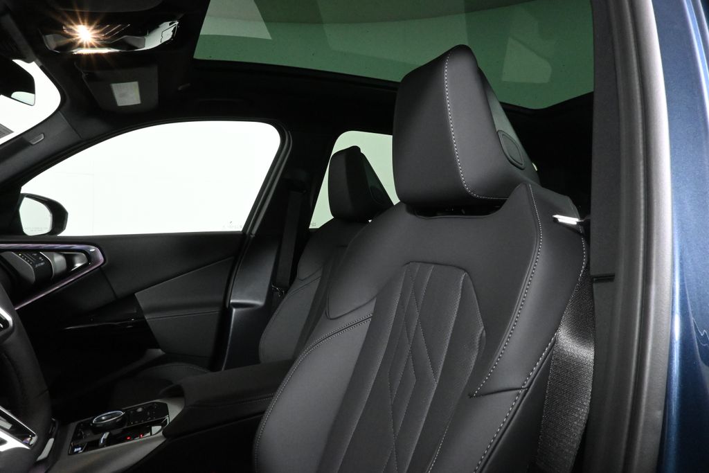 Thumbnail: 2026 BMW X3 - 16