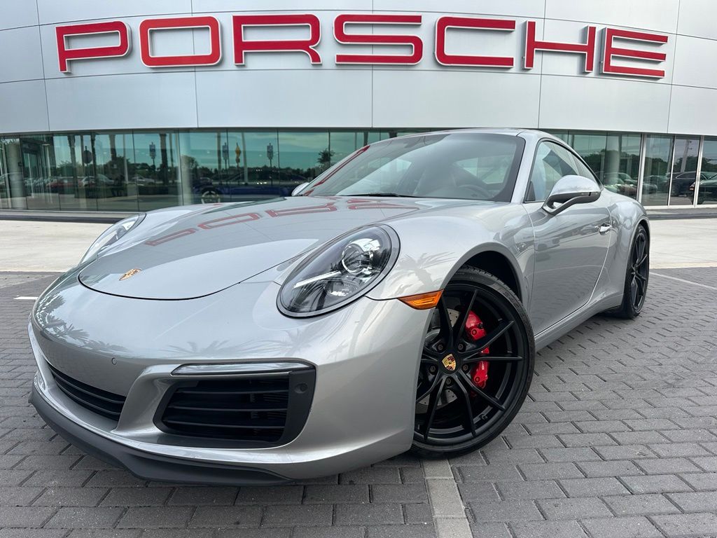 Thumbnail: 2018 Porsche 911 - 1