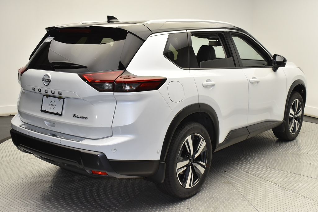 2025 Nissan Rogue SL 5