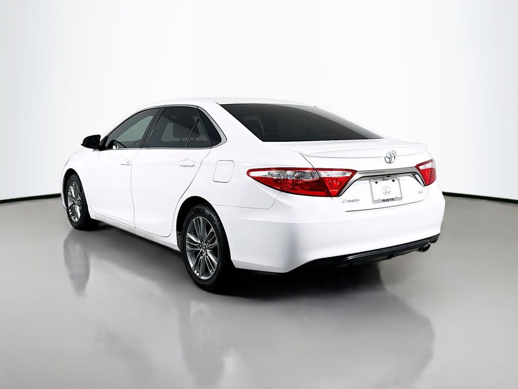 Thumbnail: 2015 Toyota Camry - 7