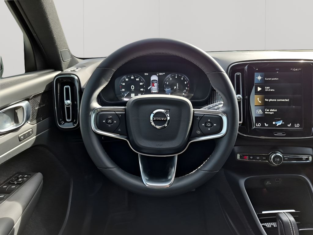 Used Car 2022 Volvo Xc40  R-design For Sale Under $25,000 In Austin, Texas