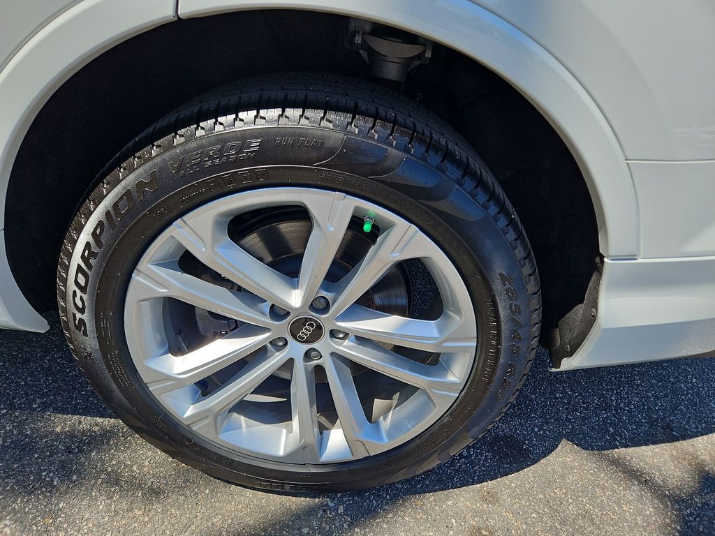2025 Audi Q7 37