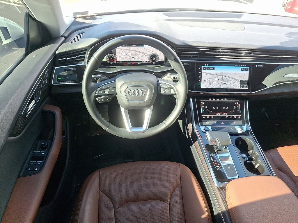 Thumbnail: 2022 Audi Q8 - 11