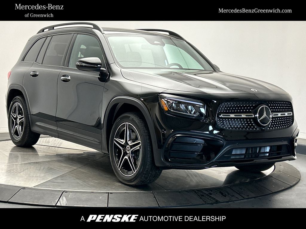 2025 Mercedes-Benz GLB 250 -
                Greenwich, CT