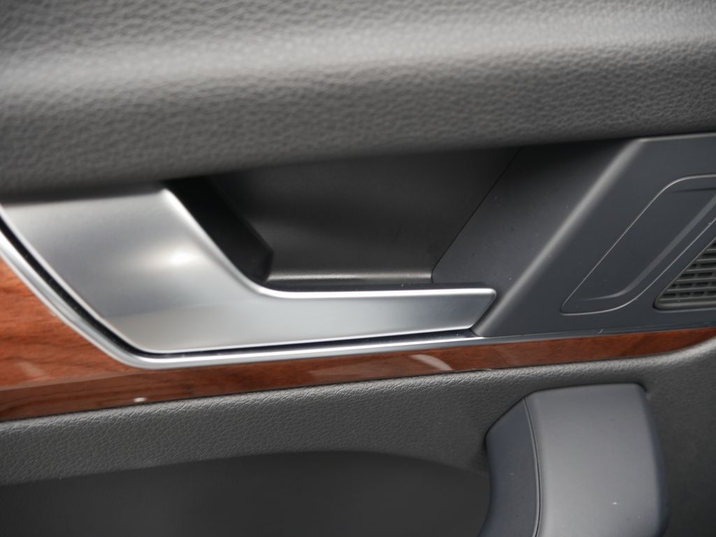 Thumbnail: 2022 Audi Q5 - 23