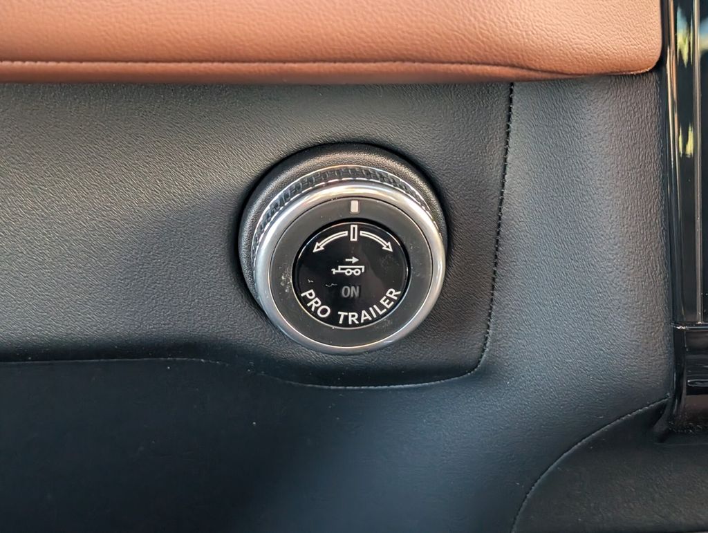 new 2026 Lincoln Navigator L car, priced at $107,590