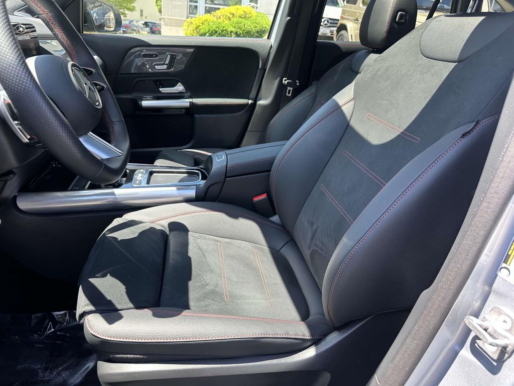 2025 Mercedes-Benz GLA 250 4MATIC 20