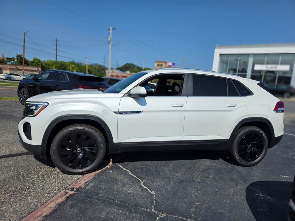 2026 Volkswagen Atlas Cross Sport 2.0T SE w/Technology White/off-white at Sutliff Volkswagen