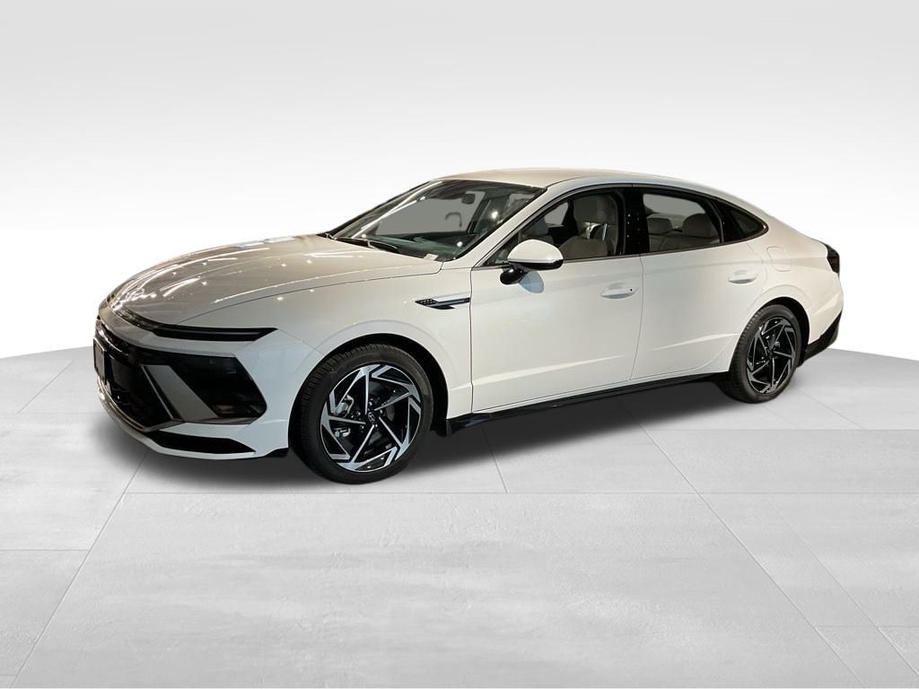 New 2026 White Hyundai SEL Sport image 5