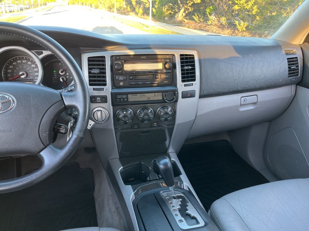 2003 Toyota 4Runner Limited 18