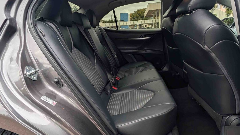 Used 2022 Toyota Camry SE 4D Sedan