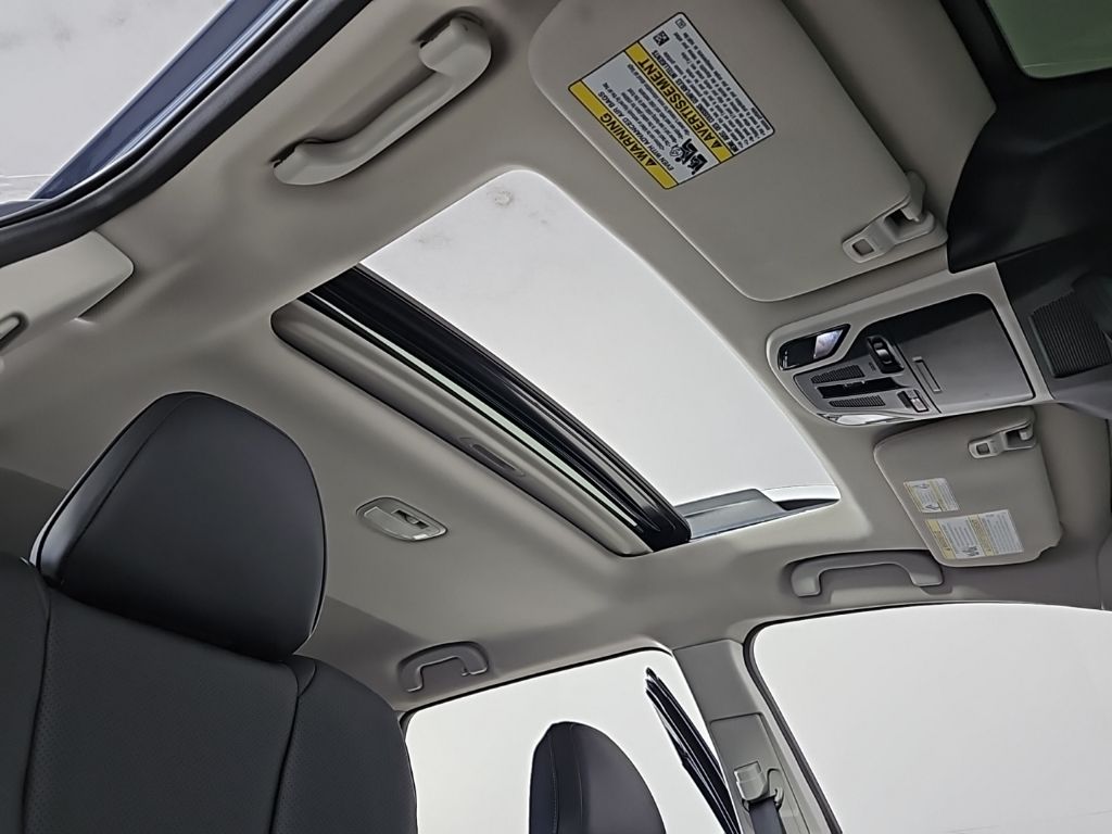 Thumbnail: 2025 Subaru Outback - 18