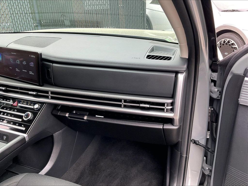 2026 Hyundai Santa Fe — photo 13