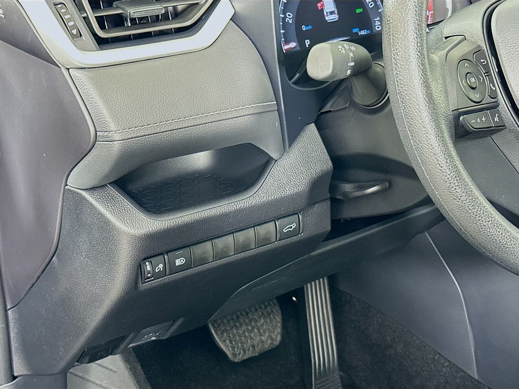 Thumbnail: 2025 Toyota RAV4 - 10