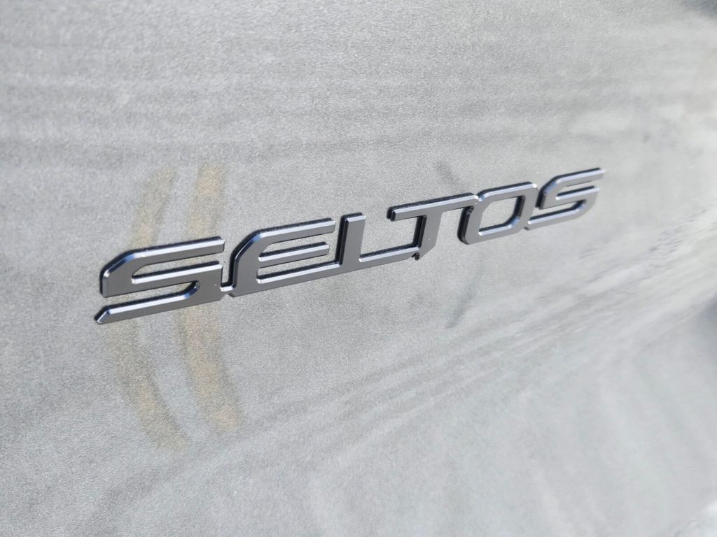2027 Kia Seltos - $34,485