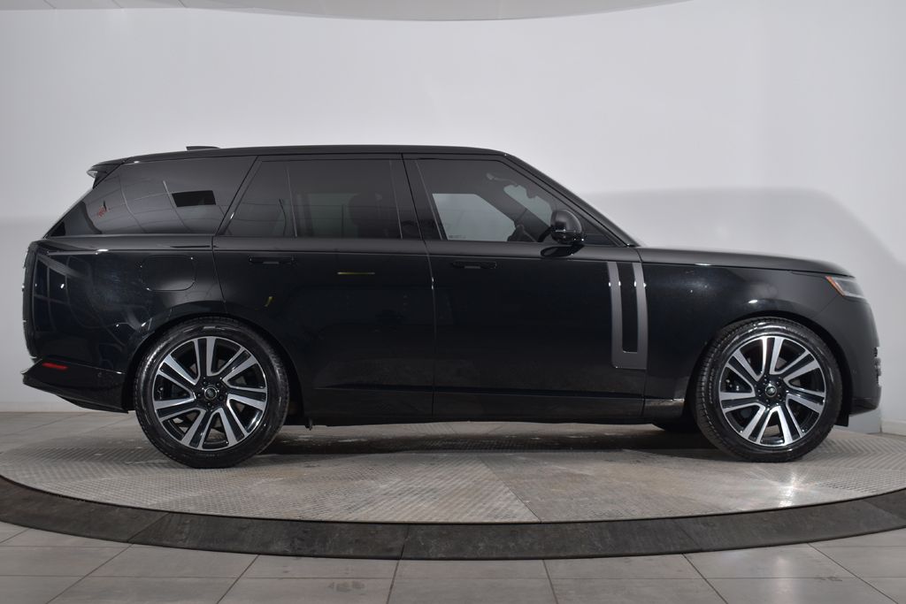 Thumbnail: 2023 Land Rover Range Rover - 8