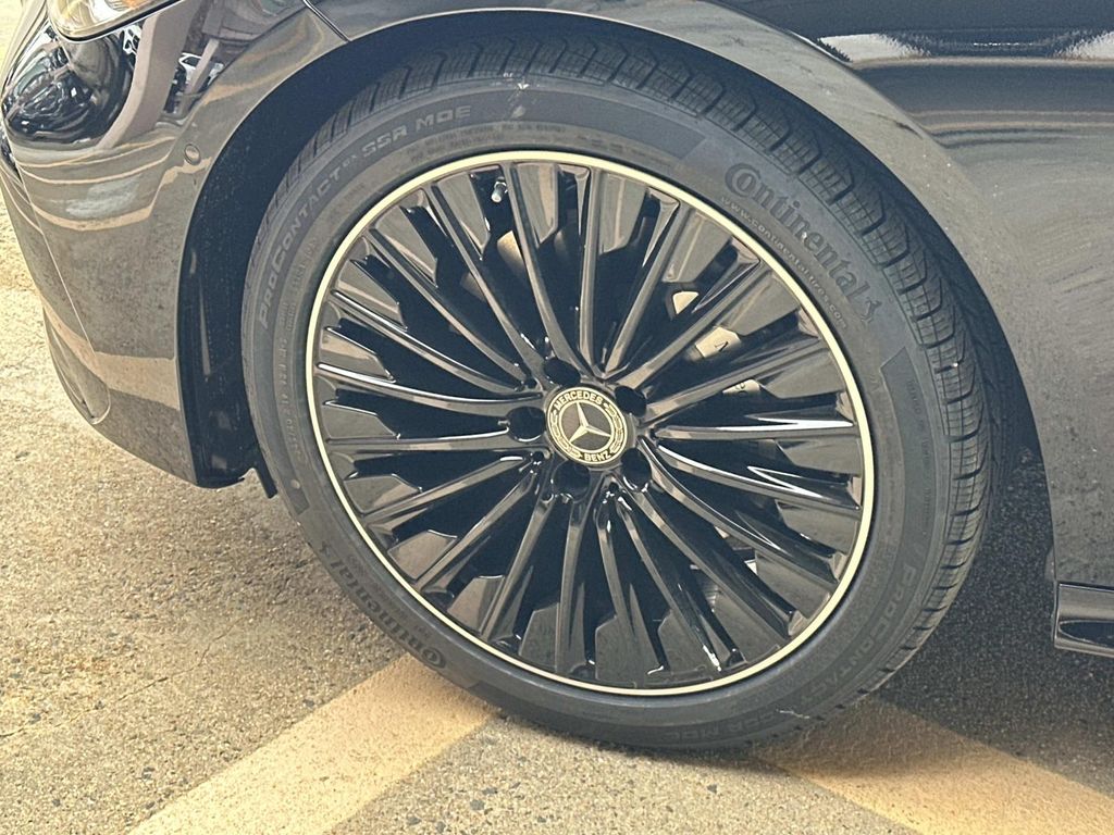 Thumbnail: 2026 Mercedes-Benz CLE - 9