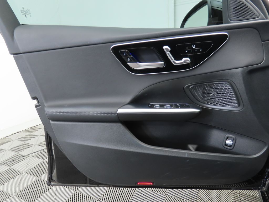 Thumbnail: 2024 Mercedes-Benz C-Class - 24