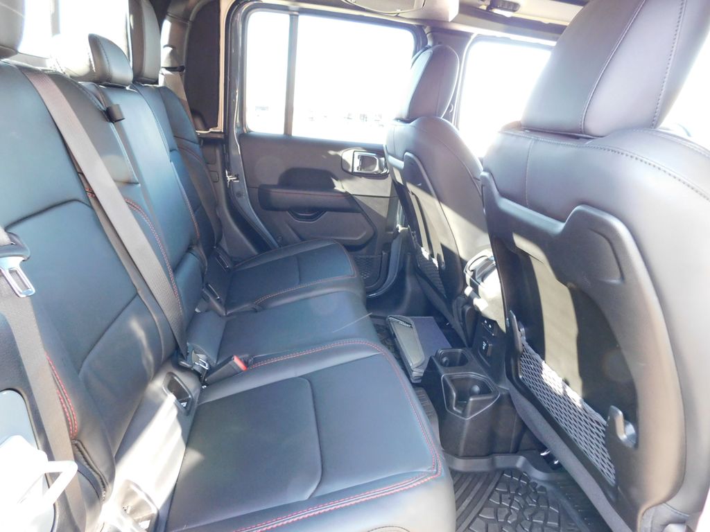 Thumbnail: 2025 Jeep Gladiator - 5