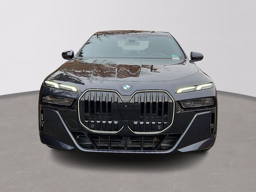 Thumbnail: 2024 BMW 7 Series - 2