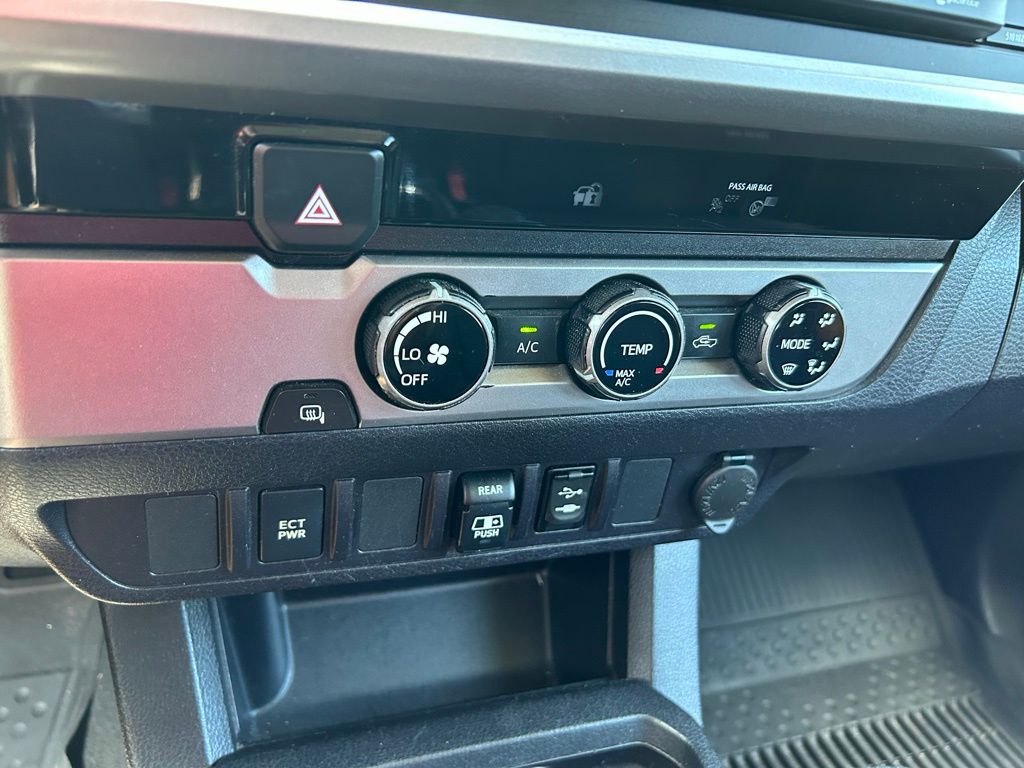 Thumbnail: 2018 Toyota Tacoma - 26