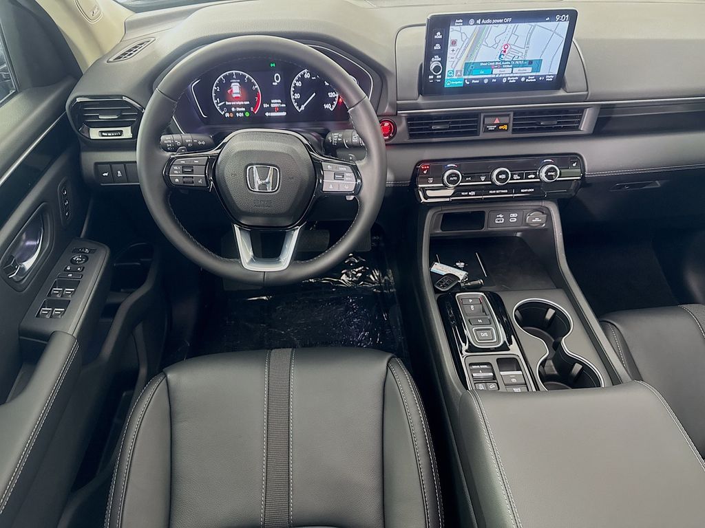 New Car 2025 Honda Pilot  Touring For Sale Under $50,000 In Austin, Texas