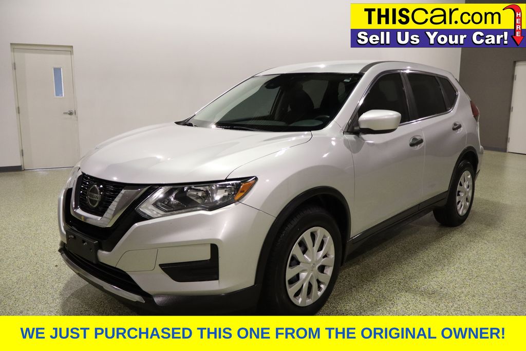 2019 Nissan Rogue S photo 3