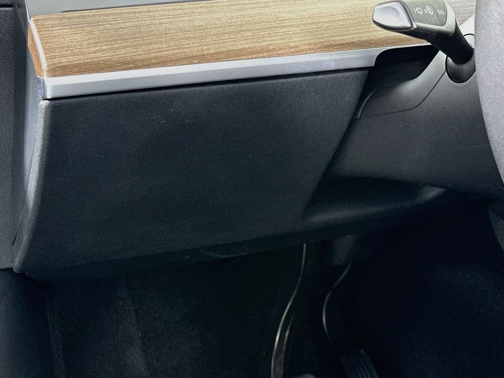 Thumbnail: 2024 Tesla Model Y - 10