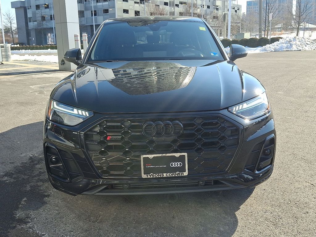 Thumbnail: 2024 Audi SQ5 - 2