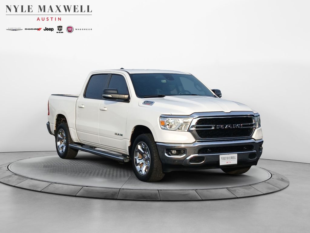View vehicle photo 2