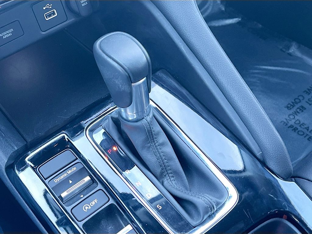 Used 2025 White Acura Base image 16