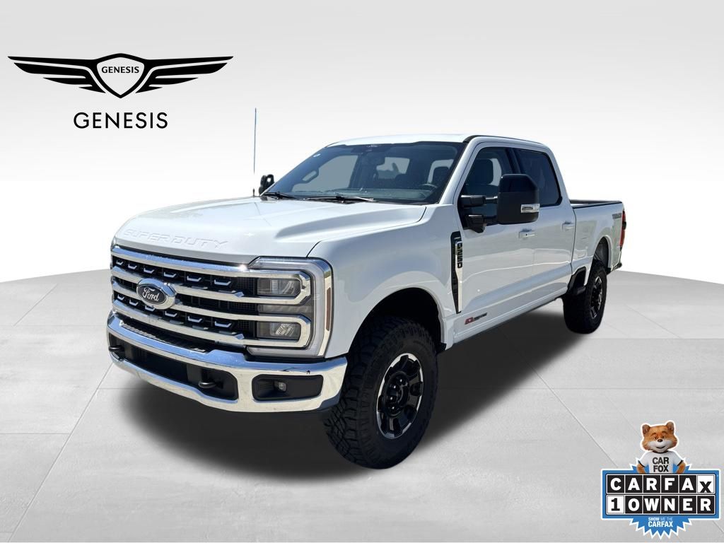 Oxford White 2025 Ford F-250 Super Duty Pickup Truck Four-Wheel Drive Automatic