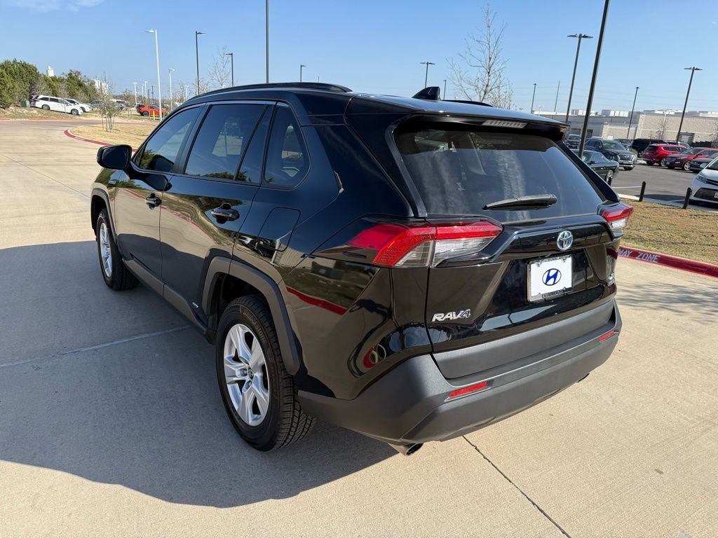 Thumbnail: 2021 Toyota RAV4 - 7