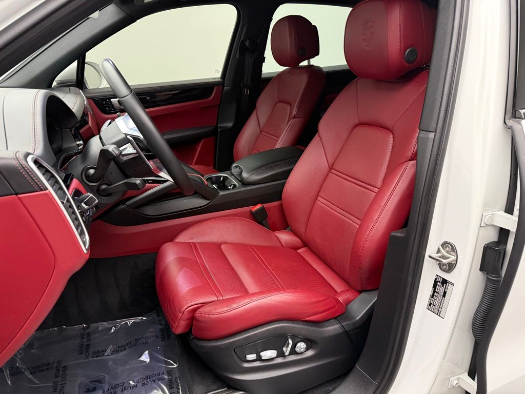 2021 Porsche Cayenne S 5