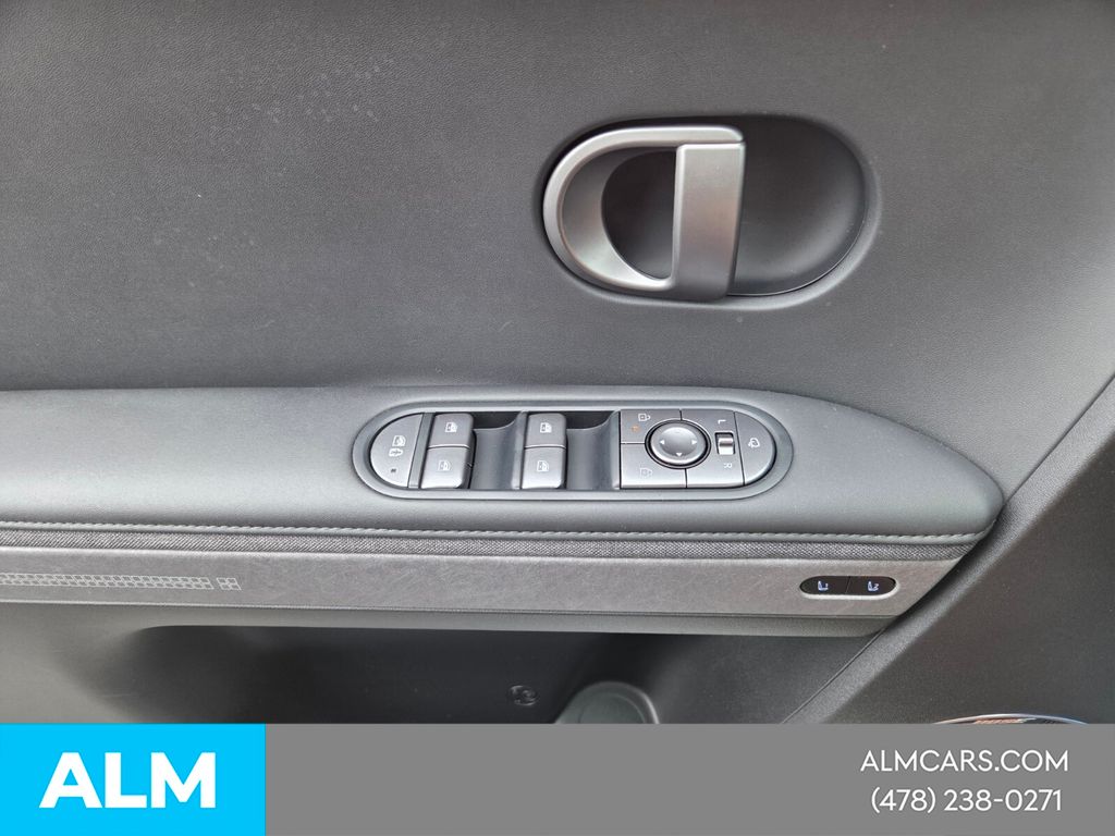 Used 2025 Gray Hyundai Limited image 28
