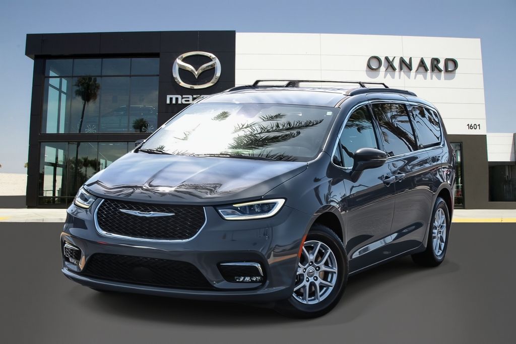 Ceramic Gray Clearcoat 2022 Chrysler Pacifica Minivan Front-Wheel Drive 9-Speed Automatic