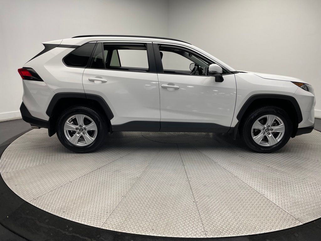 2020 Toyota RAV4 XLE 4