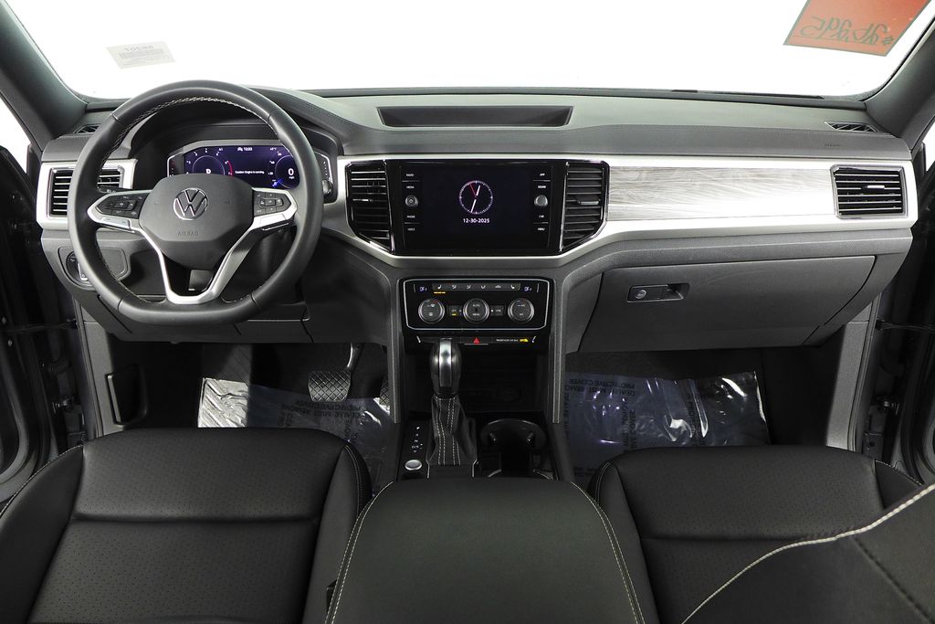 Thumbnail: 2023 Volkswagen Atlas - 25