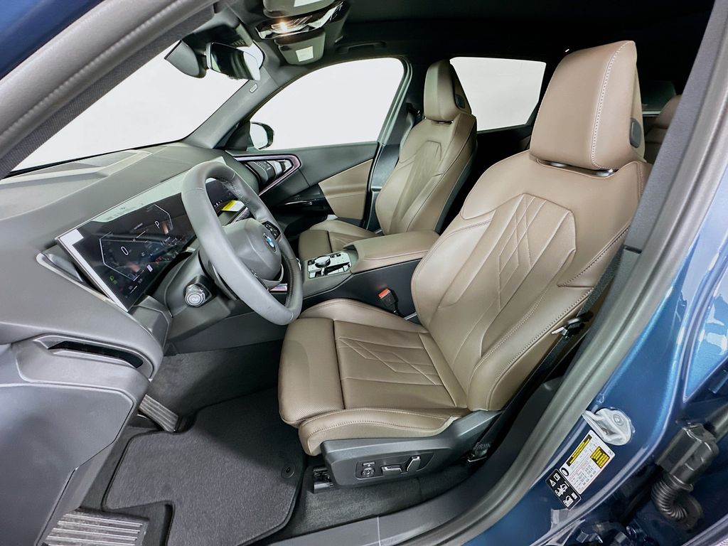 Thumbnail: 2026 BMW X3 - 16