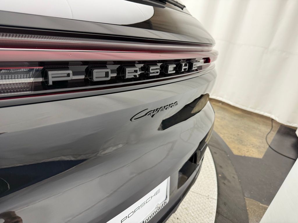 Thumbnail: 2025 Porsche Cayenne - 15