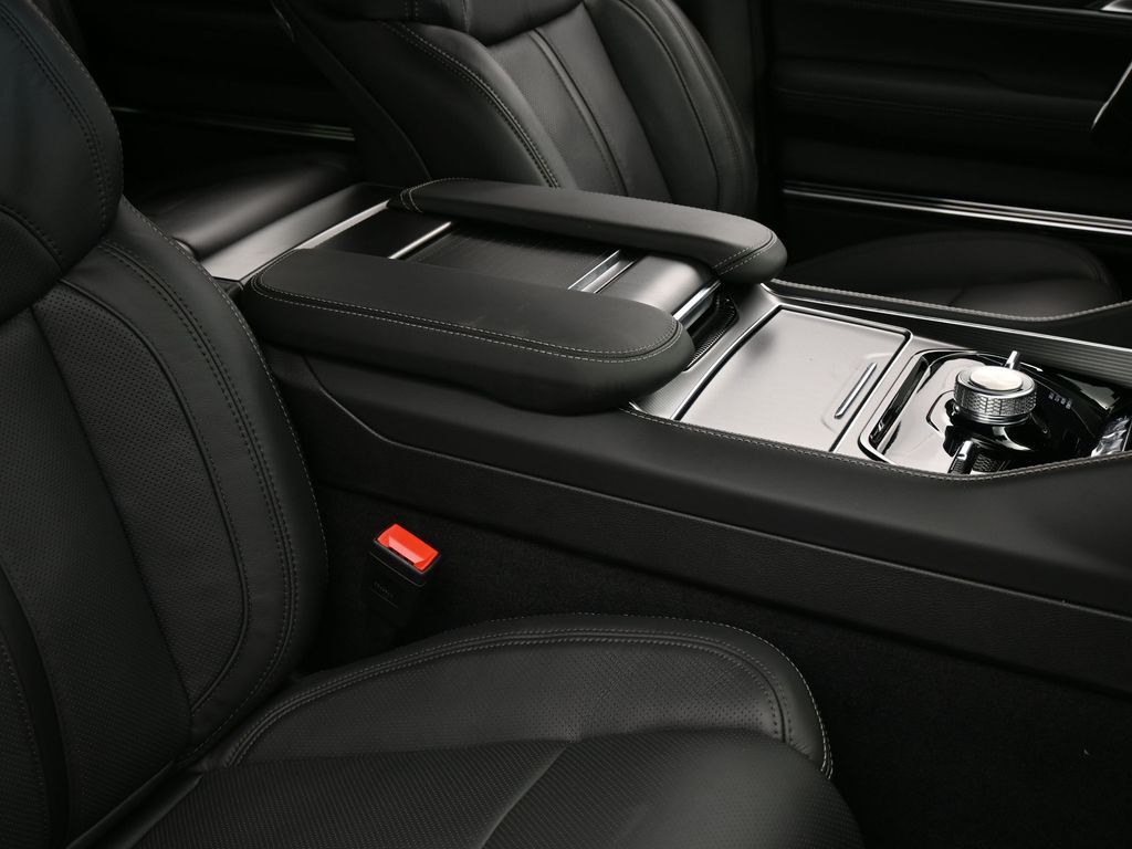 New 2026 Silver Zynith Jeep Summit Obsidian image 46