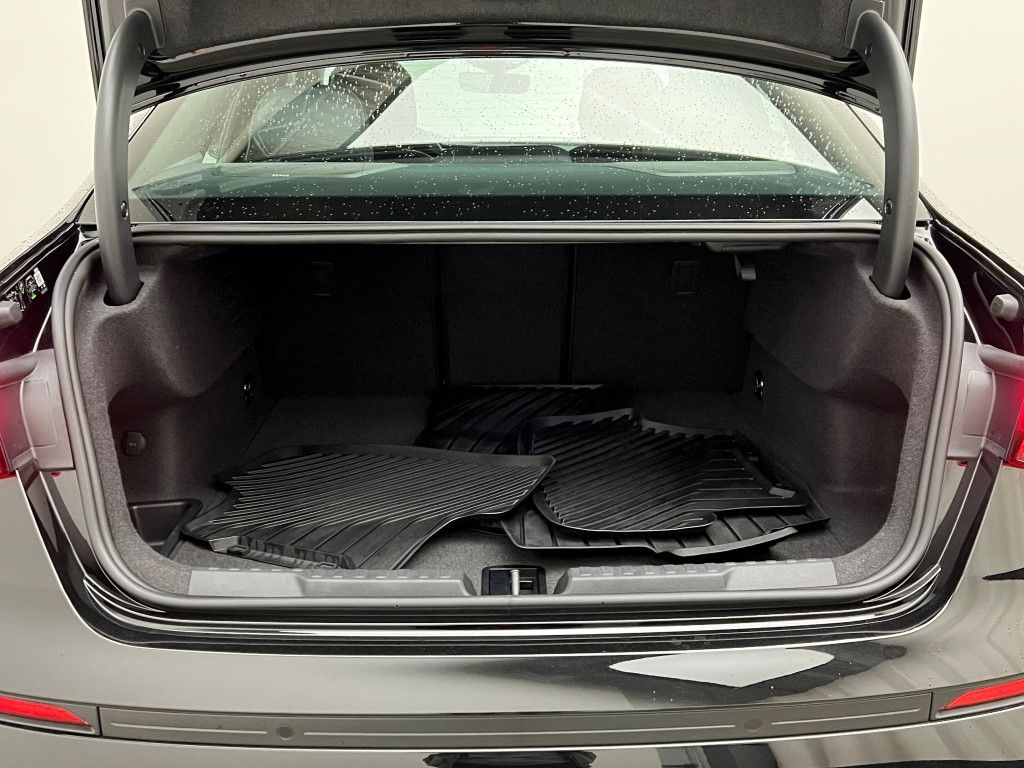 Thumbnail: 2025 Audi A3 - 10