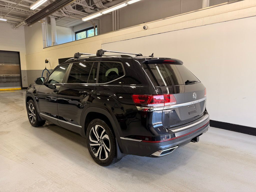 Thumbnail: 2023 Volkswagen Atlas - 3