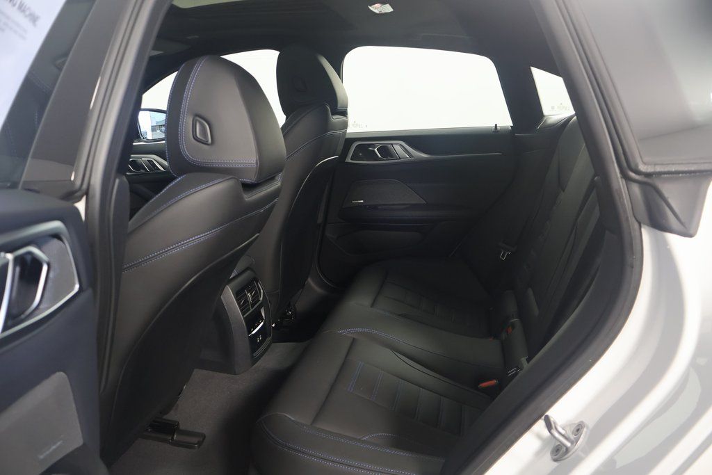 2025 BMW i4 M50 6