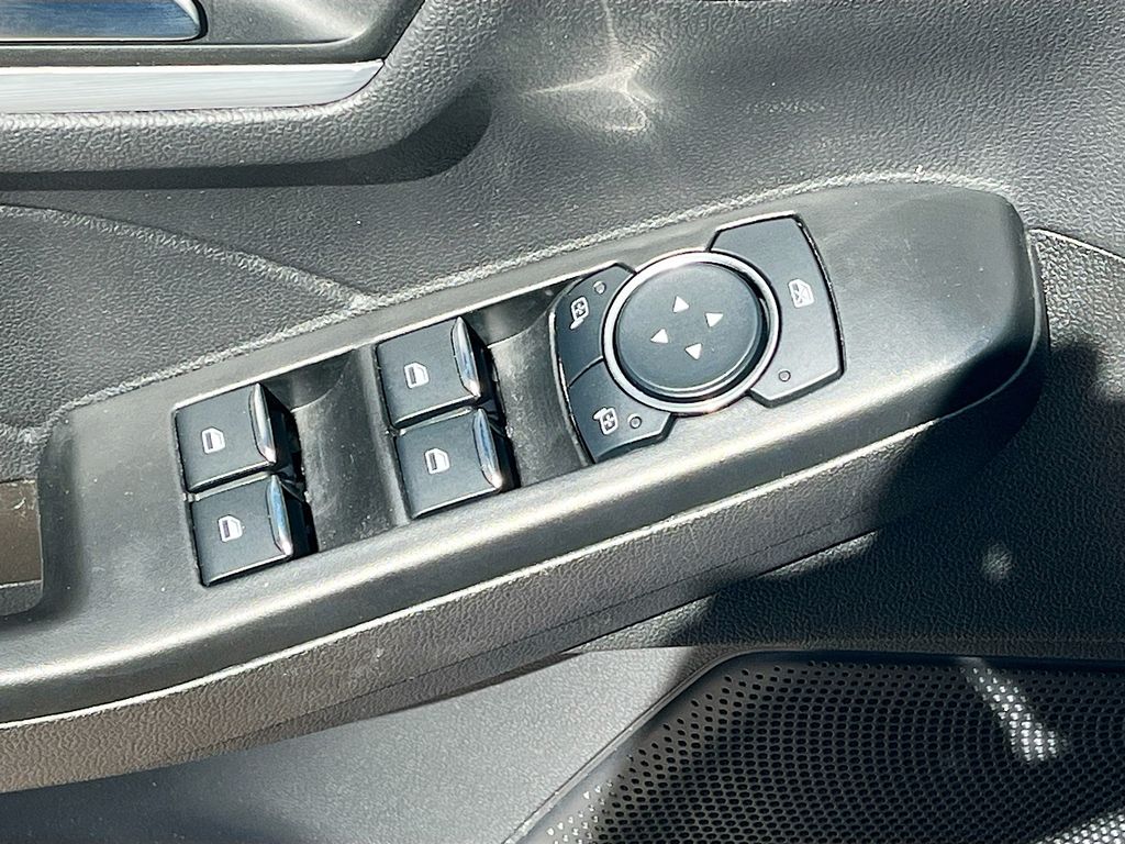 Used 2025 White Ford Platinum image 18